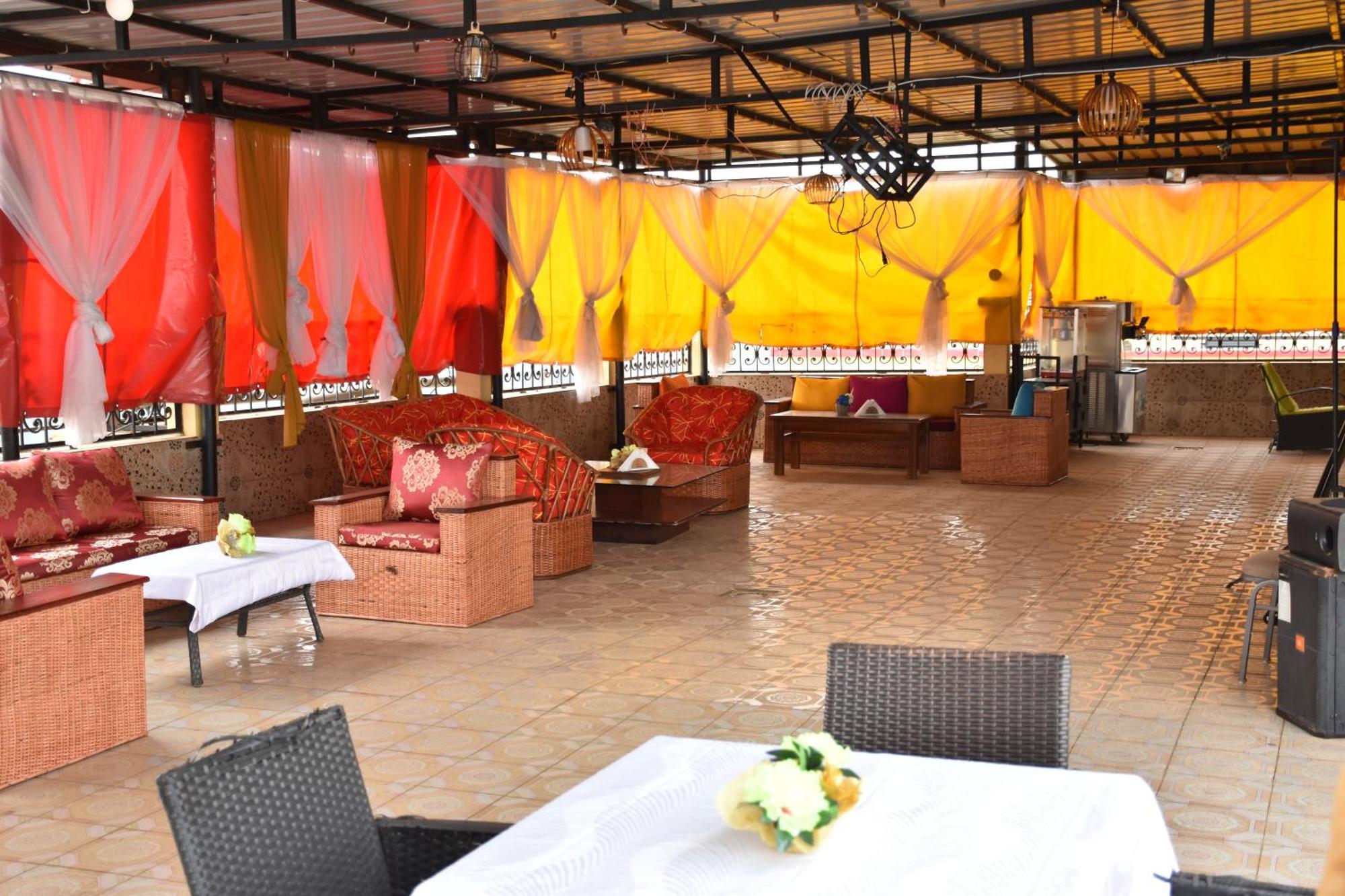 Safyad Hotel Yaoundé 外观 照片