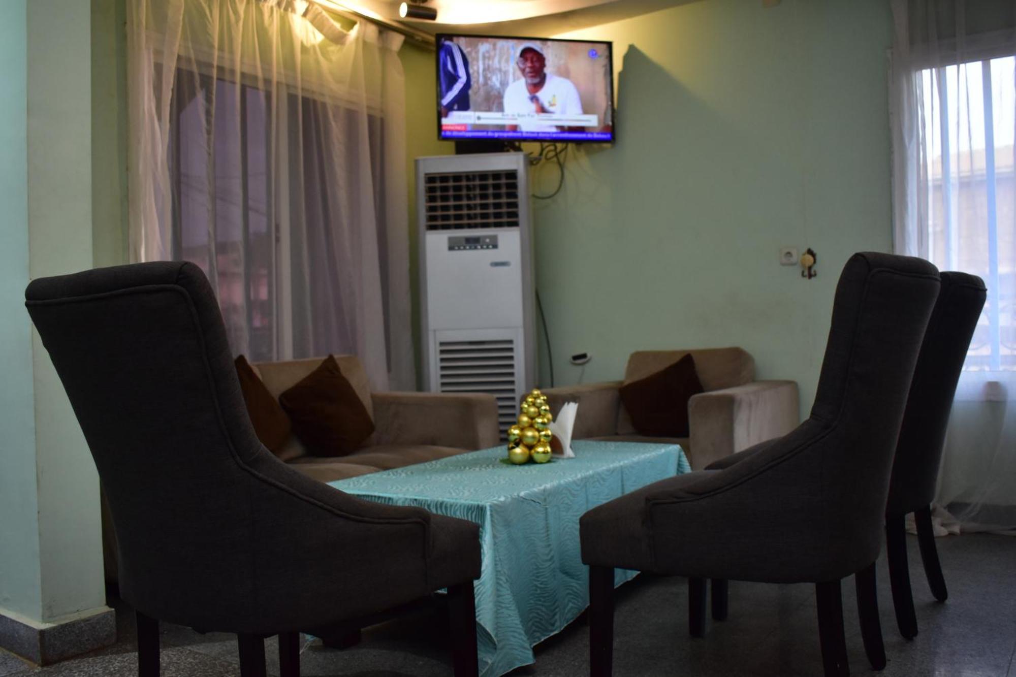 Safyad Hotel Yaoundé 外观 照片